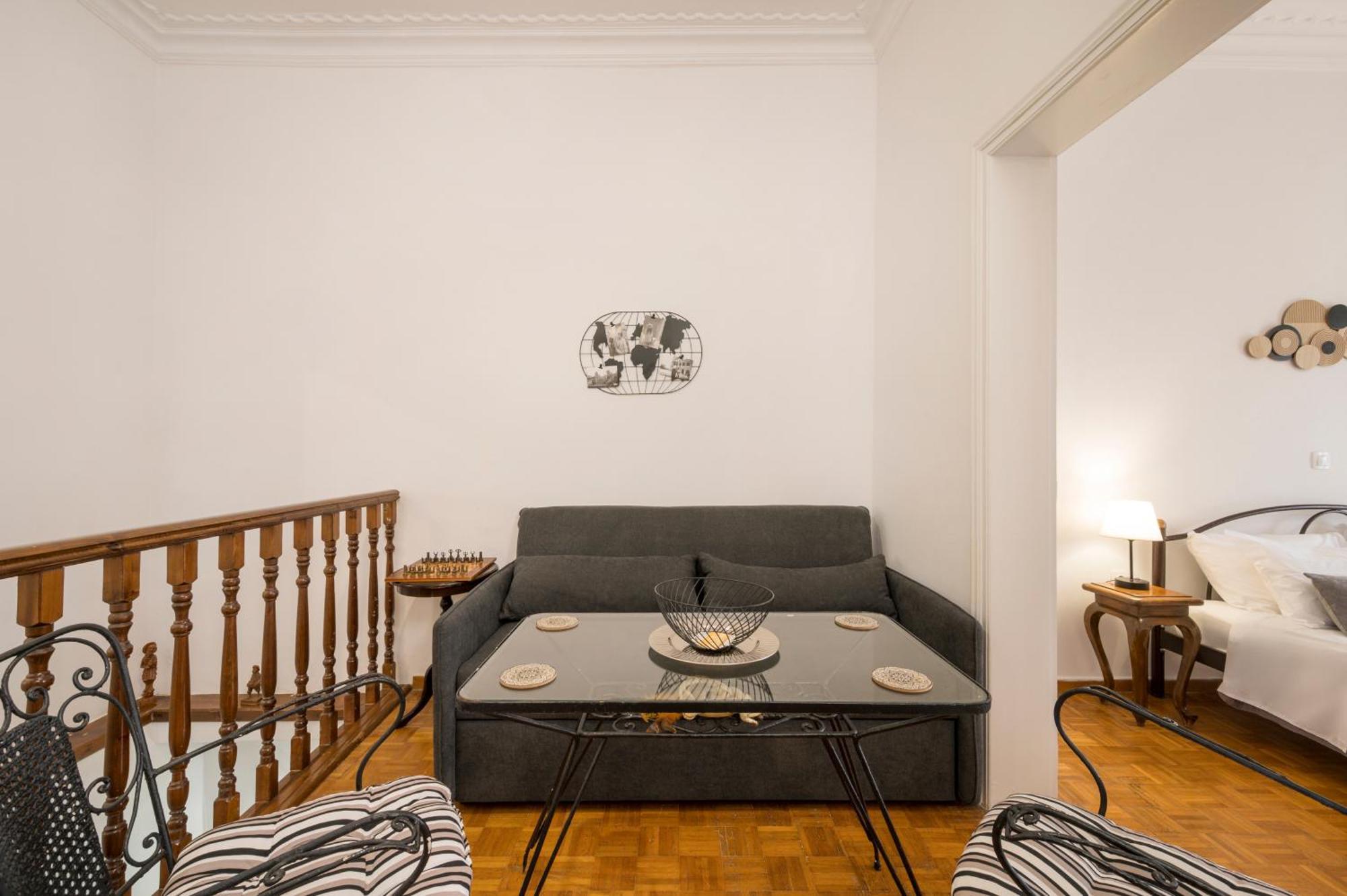 Lion's Yard Apartment Chania (Crete)